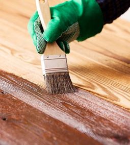 Miért fontos a favédő anyagok, ápolók és olajok használata?